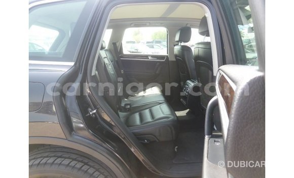 Sayi Imported Volkswagen Touareg Black Mota in Import - Dubai a Agadez Sayi Imported Volkswagen Touareg Black Mota in Import - Dubai a Agadez