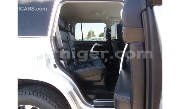 Sayi Imported Toyota Land Cruiser Other Babbar mota in Import - Dubai a Agadez Sayi Imported Toyota Land Cruiser Other Babbar mota in Import - Dubai a Agadez