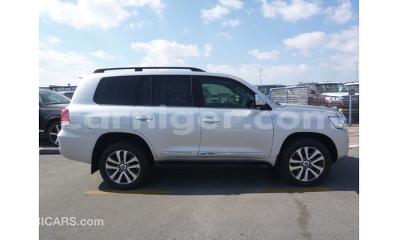 Sayi Imported Toyota Land Cruiser Other Babbar mota in Import - Dubai a Agadez Sayi Imported Toyota Land Cruiser Other Babbar mota in Import - Dubai a Agadez