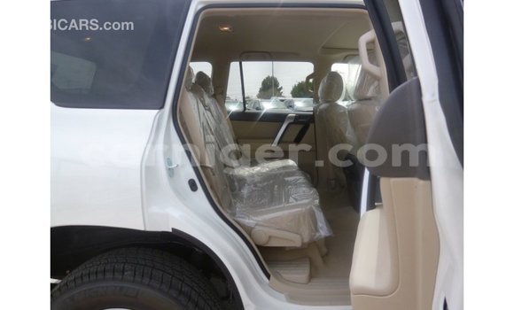 Sayi Imported Toyota Prado White Mota in Import - Dubai a Agadez Sayi Imported Toyota Prado White Mota in Import - Dubai a Agadez