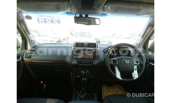 Sayi Imported Toyota Prado White Mota in Import - Dubai a Agadez Sayi Imported Toyota Prado White Mota in Import - Dubai a Agadez