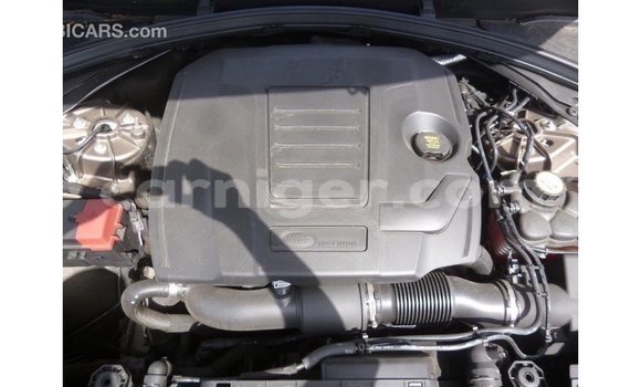 Sayi Imported Land Rover Range Rover Brown Mota in Import - Dubai a Agadez Sayi Imported Land Rover Range Rover Brown Mota in Import - Dubai a Agadez