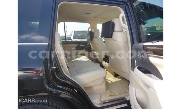 Sayi Imported Lexus LX Black Mota in Import - Dubai a Agadez Sayi Imported Lexus LX Black Mota in Import - Dubai a Agadez