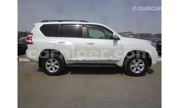 Acheter Import Voiture Toyota Prado Blanc à Import - Dubai, Agadez Acheter Import Voiture Toyota Prado Blanc à Import - Dubai, Agadez