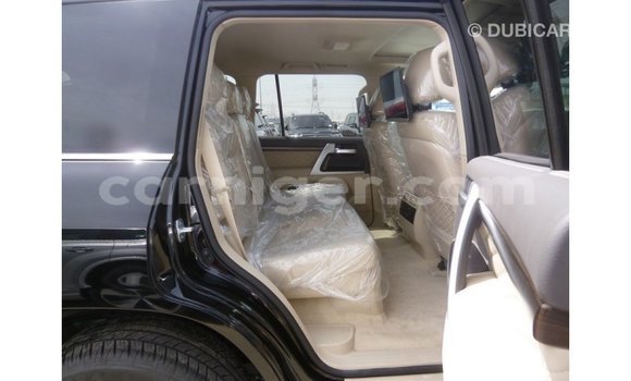 اشتري Imported Toyota Land Cruiser Black شاحنة في Import - Dubai في أغاديز اشتري Imported Toyota Land Cruiser Black شاحنة في Import - Dubai في أغاديز