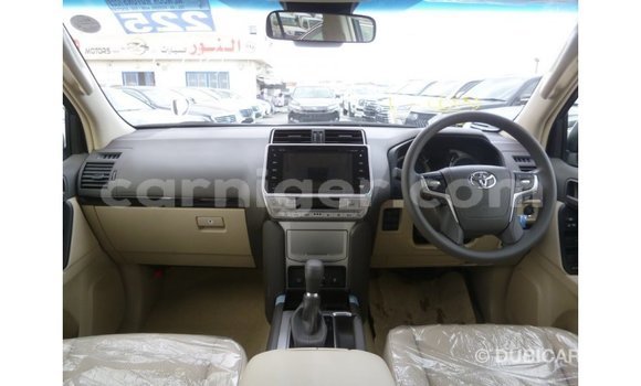 Acheter Import Voiture Toyota Prado Blanc à Import - Dubai, Agadez Acheter Import Voiture Toyota Prado Blanc à Import - Dubai, Agadez
