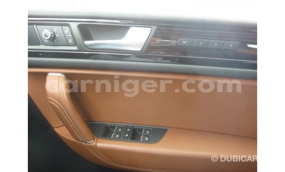 Buy Import Volkswagen Touareg Brown Car in Import - Dubai in Agadez Buy Import Volkswagen Touareg Brown Car in Import - Dubai in Agadez