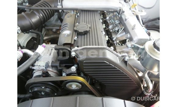 Buy Import Toyota Land Cruiser White Truck in Import - Dubai in Agadez Buy Import Toyota Land Cruiser White Truck in Import - Dubai in Agadez