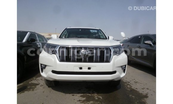 Sayi Imported Toyota Prado White Mota in Import - Dubai a Agadez Sayi Imported Toyota Prado White Mota in Import - Dubai a Agadez