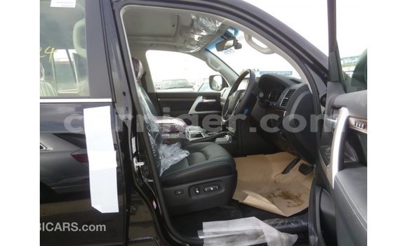 Sayi Imported Toyota Land Cruiser Black Babbar mota in Import - Dubai a Agadez Sayi Imported Toyota Land Cruiser Black Babbar mota in Import - Dubai a Agadez