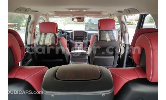 Buy Import Toyota Land Cruiser Black Truck in Import - Dubai in Agadez Buy Import Toyota Land Cruiser Black Truck in Import - Dubai in Agadez