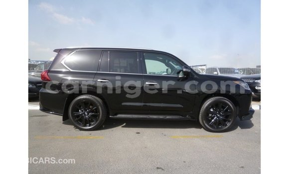 Sayi Imported Lexus LX Black Mota in Import - Dubai a Agadez Sayi Imported Lexus LX Black Mota in Import - Dubai a Agadez