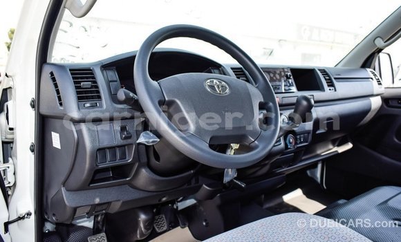 Buy Import Toyota Hiace White Car in Import - Dubai in Agadez Buy Import Toyota Hiace White Car in Import - Dubai in Agadez