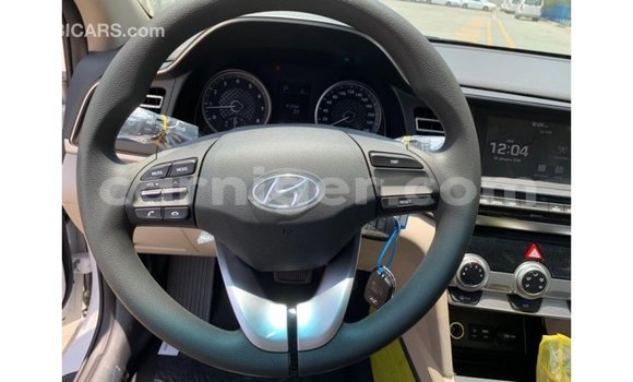 Buy Import Hyundai Elantra White Car in Import - Dubai in Agadez Buy Import Hyundai Elantra White Car in Import - Dubai in Agadez