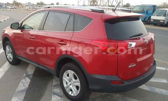 Buy Import Toyota Ade Red Truck in Import - Dubai in Agadez Buy Import Toyota Ade Red Truck in Import - Dubai in Agadez