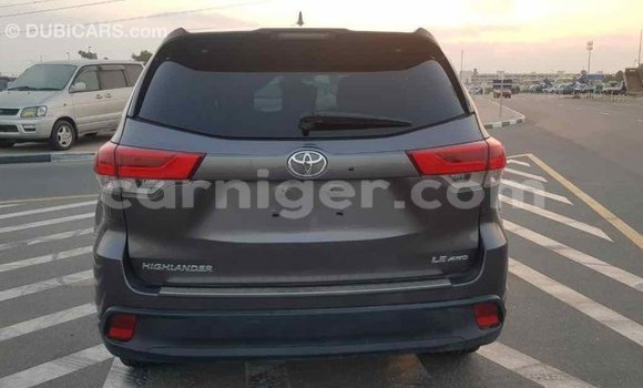 Acheter Import Voiture Toyota Highlander Autre à Import - Dubai, Agadez Acheter Import Voiture Toyota Highlander Autre à Import - Dubai, Agadez