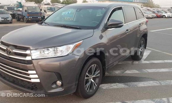 Buy Import Toyota Highlander Other Car in Import - Dubai in Agadez Buy Import Toyota Highlander Other Car in Import - Dubai in Agadez