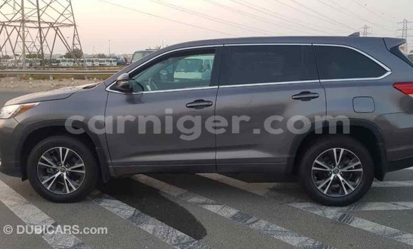 Buy Import Toyota Highlander Other Car in Import - Dubai in Agadez Buy Import Toyota Highlander Other Car in Import - Dubai in Agadez