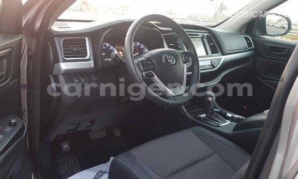Buy Import Toyota Highlander Other Car in Import - Dubai in Agadez Buy Import Toyota Highlander Other Car in Import - Dubai in Agadez