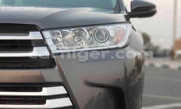 Buy Import Toyota Highlander Other Car in Import - Dubai in Agadez Buy Import Toyota Highlander Other Car in Import - Dubai in Agadez