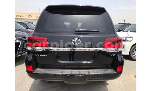 اشتري Imported Toyota Land Cruiser Black شاحنة في Import - Dubai في أغاديز اشتري Imported Toyota Land Cruiser Black شاحنة في Import - Dubai في أغاديز