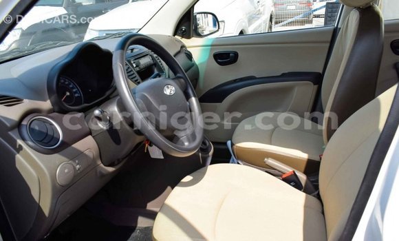 Buy Import Hyundai i10 White Car in Import - Dubai in Agadez Buy Import Hyundai i10 White Car in Import - Dubai in Agadez