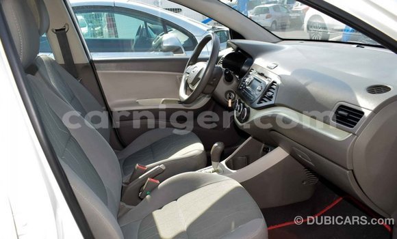 اشتري Imported Kia Picanto White سيارة في Import - Dubai في أغاديز اشتري Imported Kia Picanto White سيارة في Import - Dubai في أغاديز