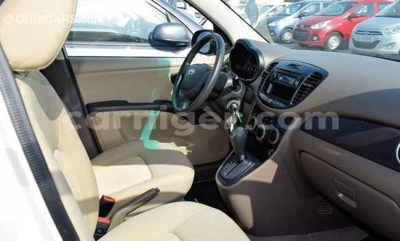 Acheter Import Voiture Hyundai i10 Beige à Import - Dubai, Agadez Acheter Import Voiture Hyundai i10 Beige à Import - Dubai, Agadez