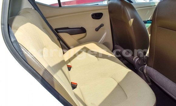 Buy Import Hyundai i10 White Car in Import - Dubai in Agadez Buy Import Hyundai i10 White Car in Import - Dubai in Agadez