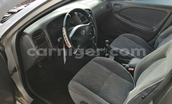 Sayi Na hannu Toyota Avensis Silver Mota in Niamey a Niamey Sayi Na hannu Toyota Avensis Silver Mota in Niamey a Niamey