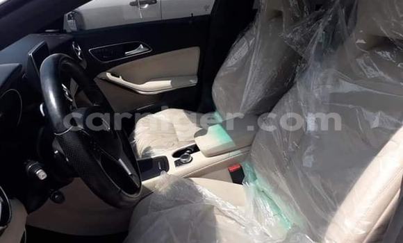 Sayi Na hannu Mercedes‒Benz CLA-klasse White Mota in Niamey a Niamey Sayi Na hannu Mercedes‒Benz CLA-klasse White Mota in Niamey a Niamey