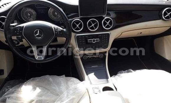 Sayi Na hannu Mercedes‒Benz CLA-klasse White Mota in Niamey a Niamey Sayi Na hannu Mercedes‒Benz CLA-klasse White Mota in Niamey a Niamey