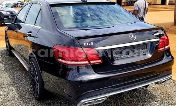 Buy Used Mercedes‒Benz E–Class Blue Car in Niamey in Niamey Buy Used Mercedes‒Benz E–Class Blue Car in Niamey in Niamey