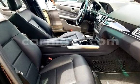 Buy Used Mercedes‒Benz E–Class Blue Car in Niamey in Niamey Buy Used Mercedes‒Benz E–Class Blue Car in Niamey in Niamey