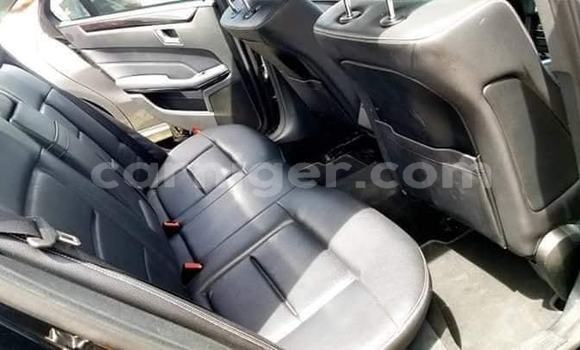 Buy Used Mercedes‒Benz E–Class Blue Car in Niamey in Niamey Buy Used Mercedes‒Benz E–Class Blue Car in Niamey in Niamey