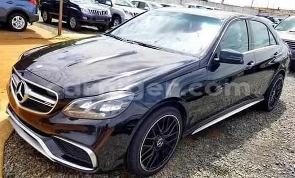 Buy Used Mercedes‒Benz E–Class Blue Car in Niamey in Niamey Buy Used Mercedes‒Benz E–Class Blue Car in Niamey in Niamey