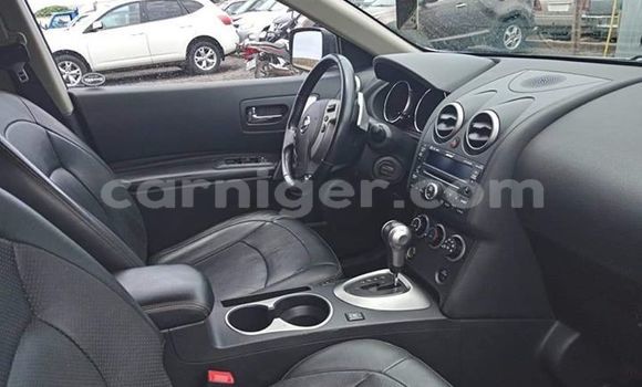 Buy Used Nissan Rogue White Car in Niamey in Niamey Buy Used Nissan Rogue White Car in Niamey in Niamey