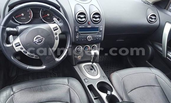 Buy Used Nissan Rogue White Car in Niamey in Niamey Buy Used Nissan Rogue White Car in Niamey in Niamey