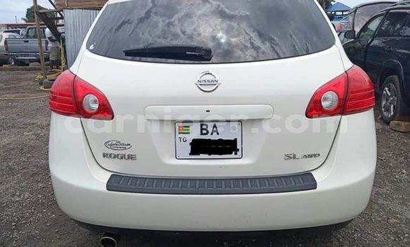 Buy Used Nissan Rogue White Car in Niamey in Niamey Buy Used Nissan Rogue White Car in Niamey in Niamey
