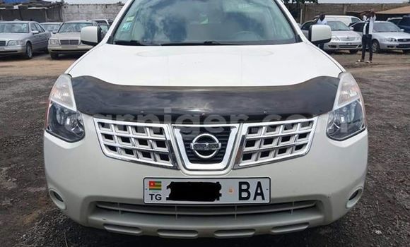 Buy Used Nissan Rogue White Car in Niamey in Niamey Buy Used Nissan Rogue White Car in Niamey in Niamey