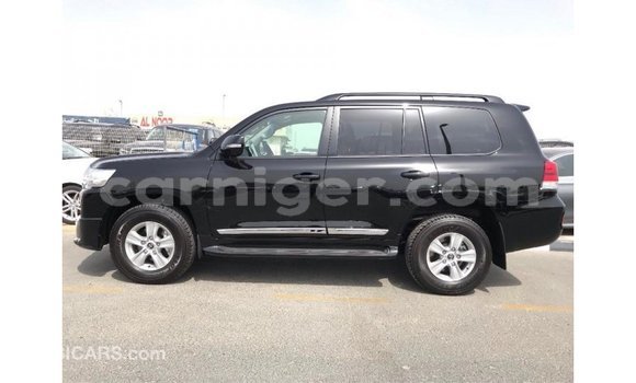 Sayi Imported Toyota Land Cruiser Black Babbar mota in Import - Dubai a Agadez Sayi Imported Toyota Land Cruiser Black Babbar mota in Import - Dubai a Agadez
