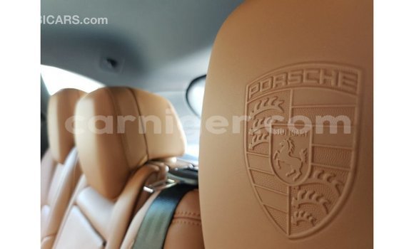 Buy Import Porsche Cayenne White Car in Import - Dubai in Agadez Buy Import Porsche Cayenne White Car in Import - Dubai in Agadez