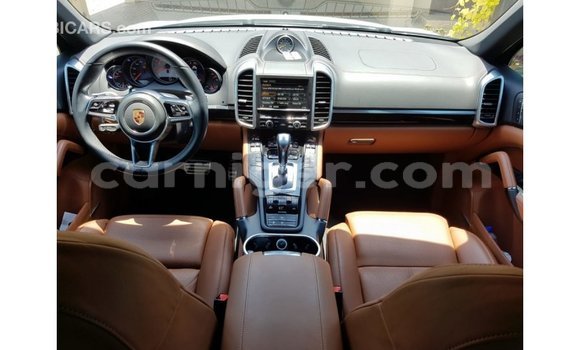 Buy Import Porsche Cayenne White Car in Import - Dubai in Agadez Buy Import Porsche Cayenne White Car in Import - Dubai in Agadez