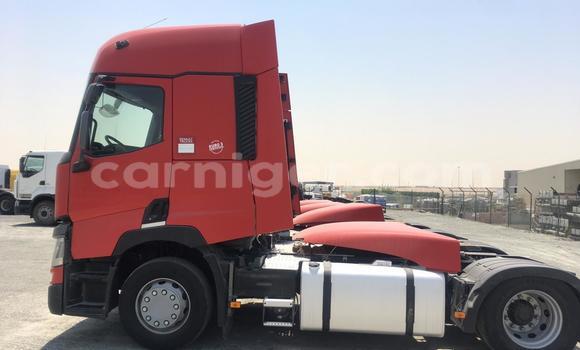 Buy Used Renault TRM 10000 Red Truck in Guidan Roumdji in Maradi Buy Used Renault TRM 10000 Red Truck in Guidan Roumdji in Maradi