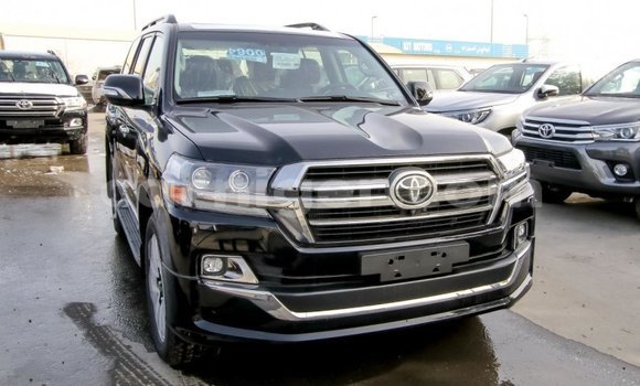 Buy Import Toyota Land Cruiser Black Truck in Import - Dubai in Agadez Buy Import Toyota Land Cruiser Black Truck in Import - Dubai in Agadez