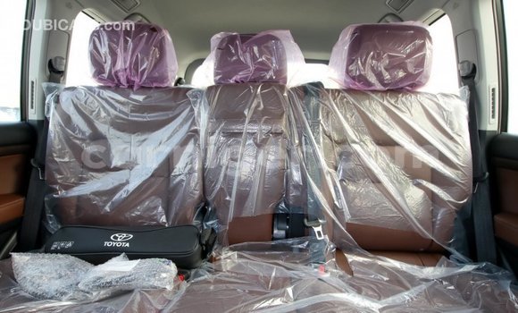 Buy Import Toyota Land Cruiser Black Truck in Import - Dubai in Agadez Buy Import Toyota Land Cruiser Black Truck in Import - Dubai in Agadez