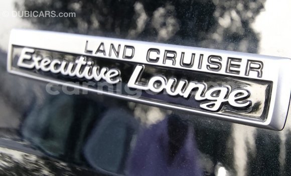 Buy Import Toyota Land Cruiser Black Truck in Import - Dubai in Agadez Buy Import Toyota Land Cruiser Black Truck in Import - Dubai in Agadez