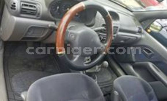 Buy Used Renault Clio Blue Car in Niamey in Niamey Buy Used Renault Clio Blue Car in Niamey in Niamey
