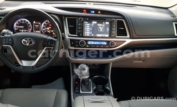 Buy Import Toyota Highlander Other Car in Import - Dubai in Agadez Buy Import Toyota Highlander Other Car in Import - Dubai in Agadez