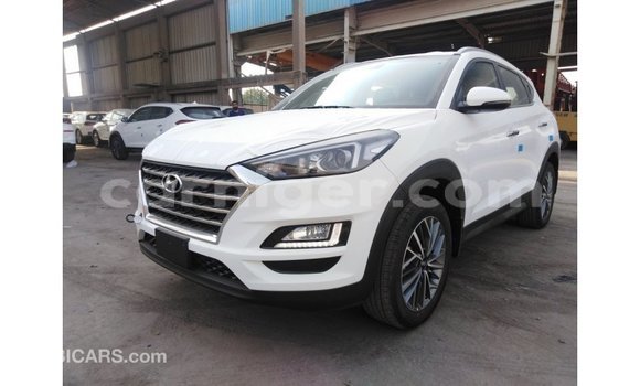 Buy Import Hyundai Tucson White Car in Import - Dubai in Agadez Buy Import Hyundai Tucson White Car in Import - Dubai in Agadez